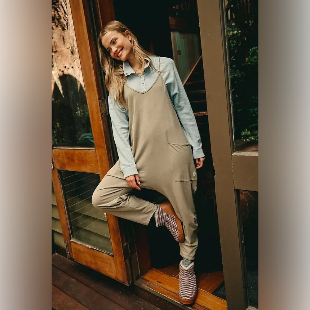 NWT FREE PEOPLE MOVEMENT Hot Shot Onesie | Sage Stone MSRP $70 Size XS